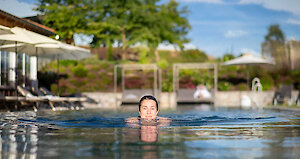Außenpool - Wellnesshotel im Bayerischen Wald